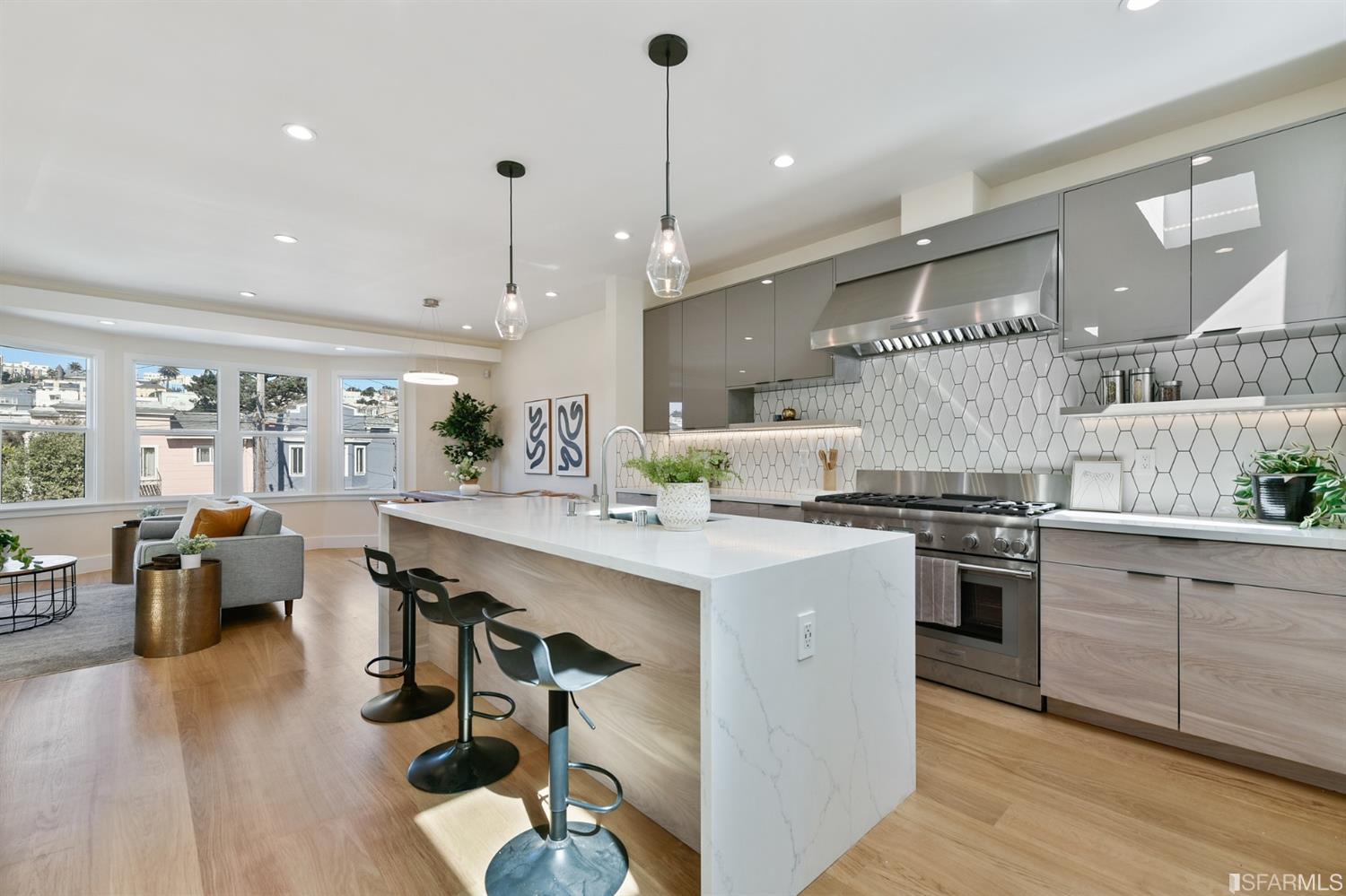 4333 Cabrillo Street San Francisco, CA 94121 - Photo 3 of 77