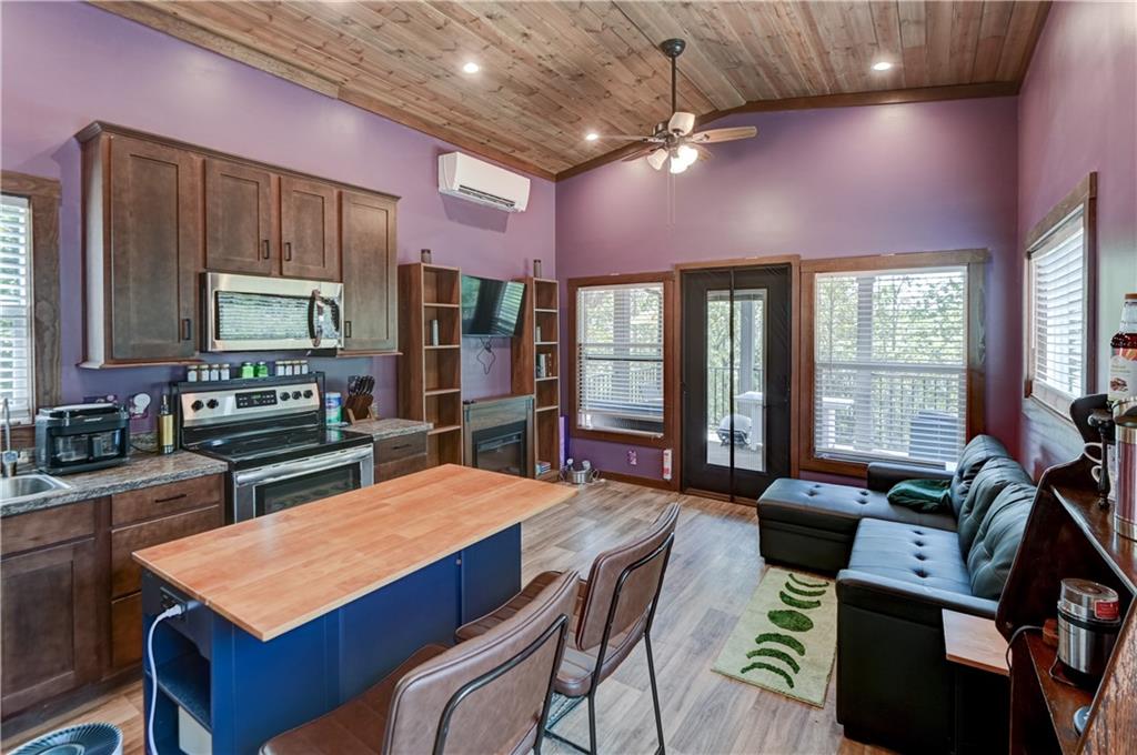7425 Southwest 101 Road Osceola, MO 64776 - Photo 10 of 38 Gallery Image 10