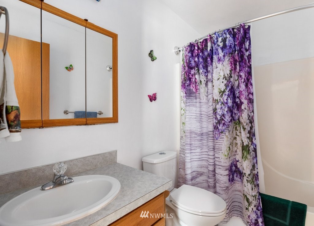 3618 Britzman Loop Clinton, WA 98236 - Photo 19 of 27 Gallery Image 19