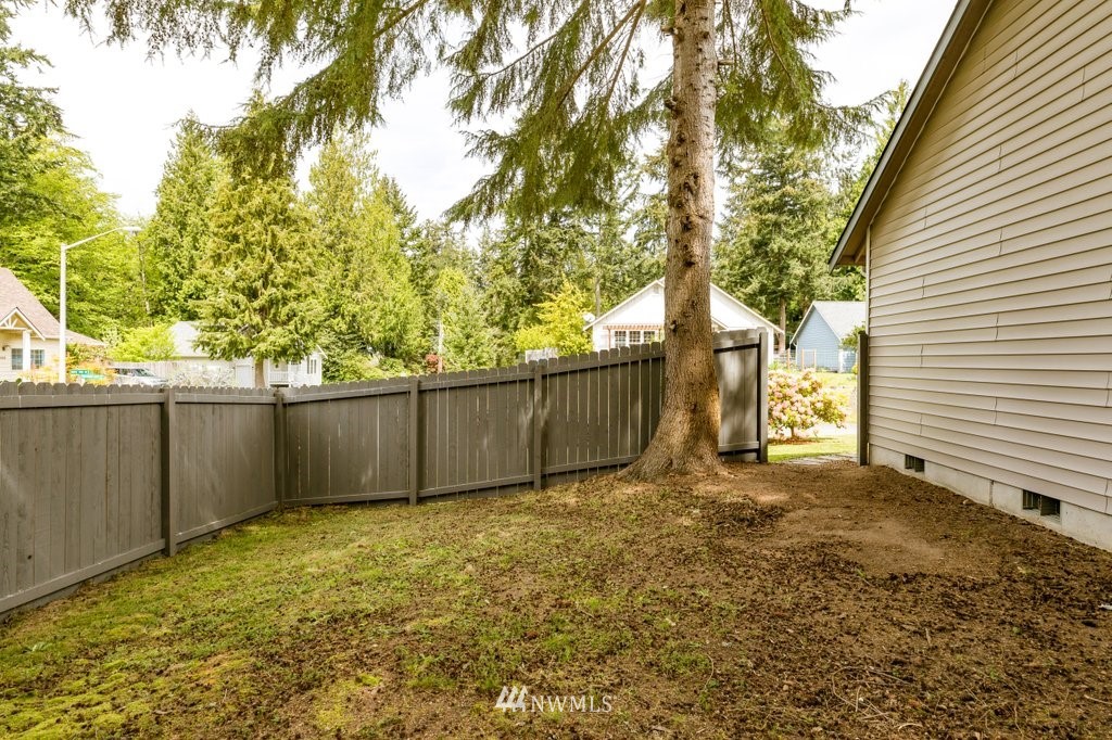 3618 Britzman Loop Clinton, WA 98236 - Photo 26 of 27 Gallery Image 26