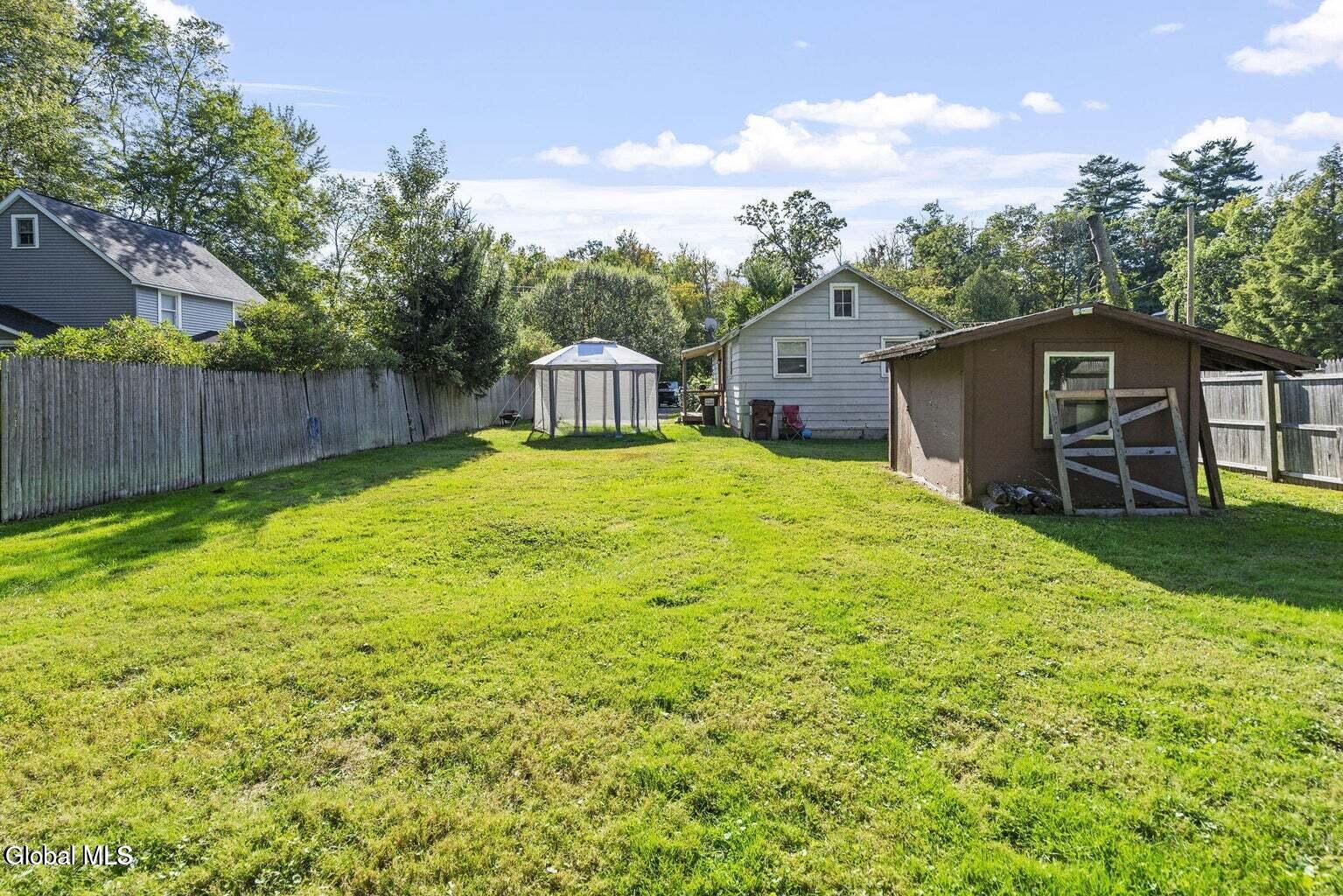 4205 Albany Street Colonie, NY 12205 - Photo 25 of 27 4205-27