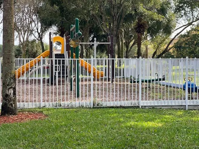 $425,000 | 5845 Gypsum Place, West Palm Beach, FL 33413