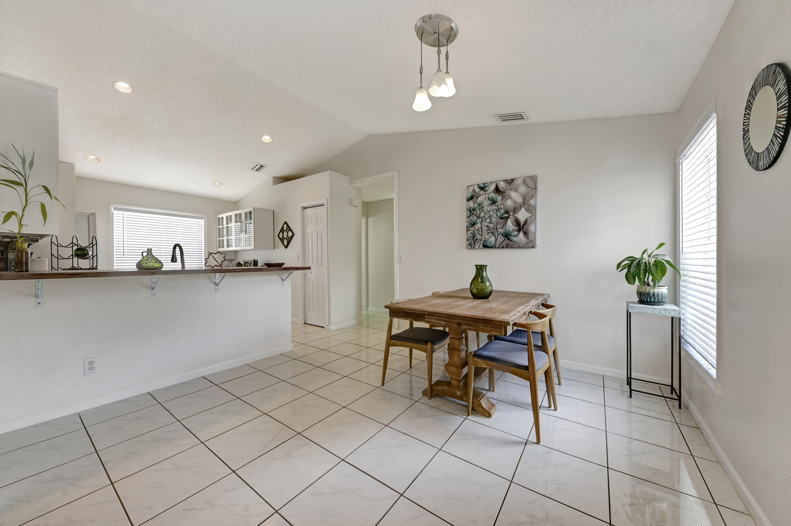 8344 Bermuda Sound Way Boynton Beach, FL 33436 - Photo 4 of 24 04