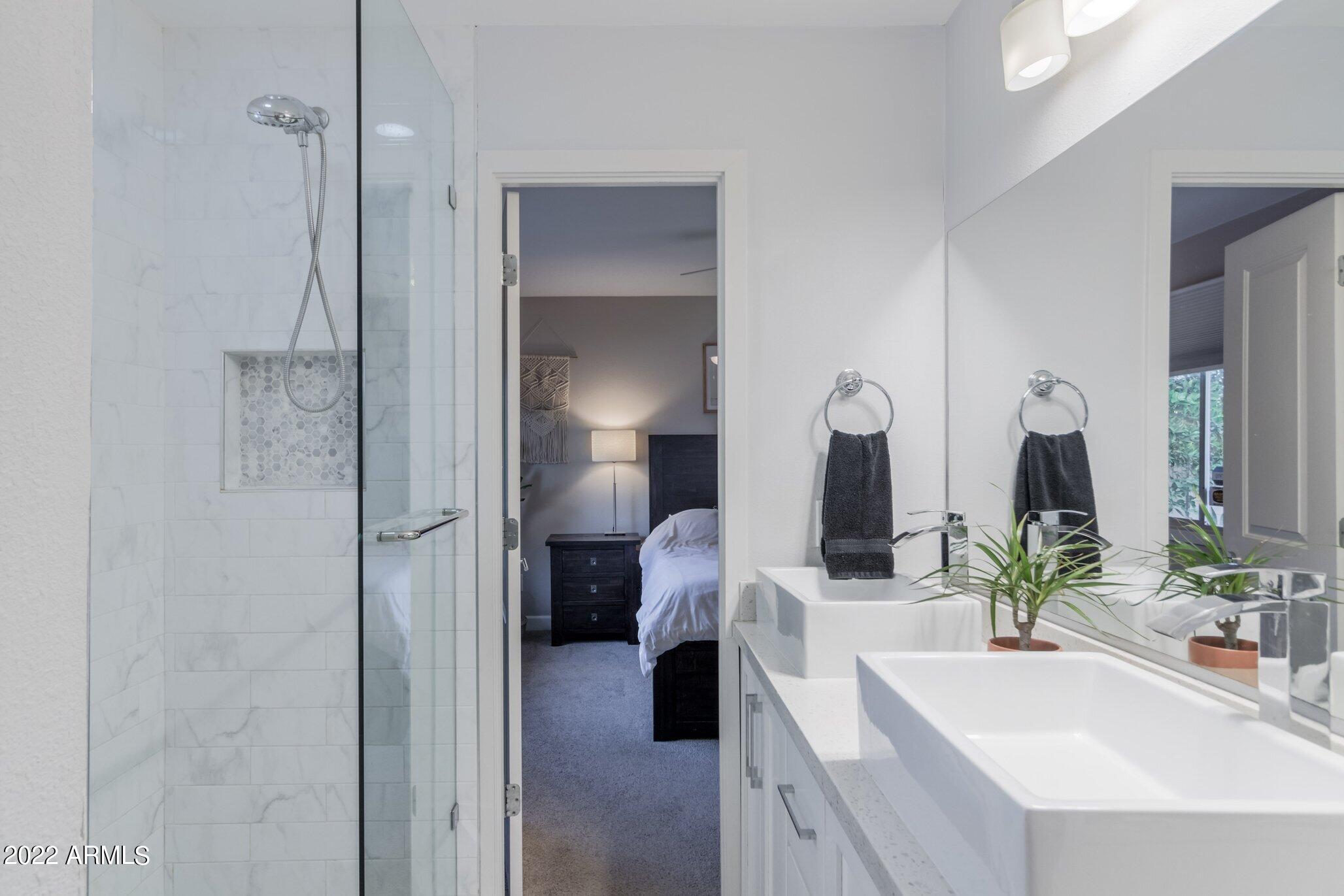 1702 West Griswold Road Phoenix, AZ 85021 - Photo 16 of 33 1702 West Griswold Road (19).jpg-SMALL