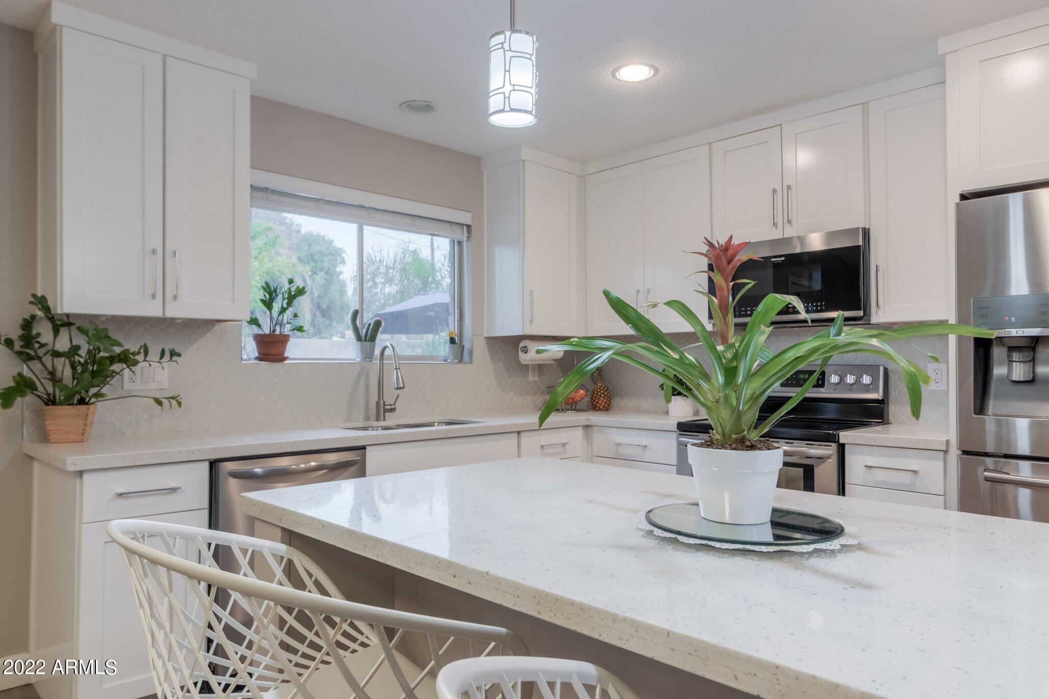 1702 West Griswold Road Phoenix, AZ 85021 - Photo 23 of 33 1702 West Griswold Road (26).jpg-SMALL