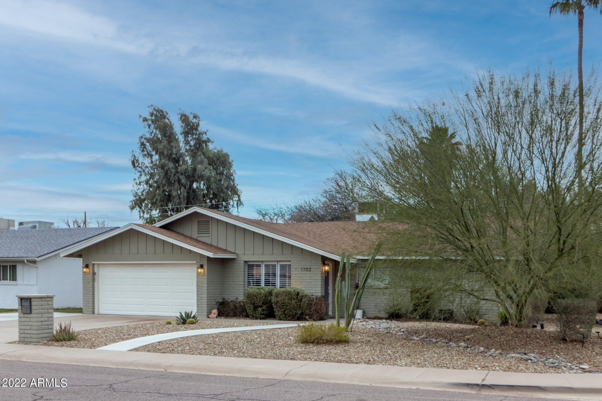 1702 West Griswold Road Phoenix, AZ 85021 - Photo 33 of 33 1702 West Griswold Road (35).jpg-SMALL