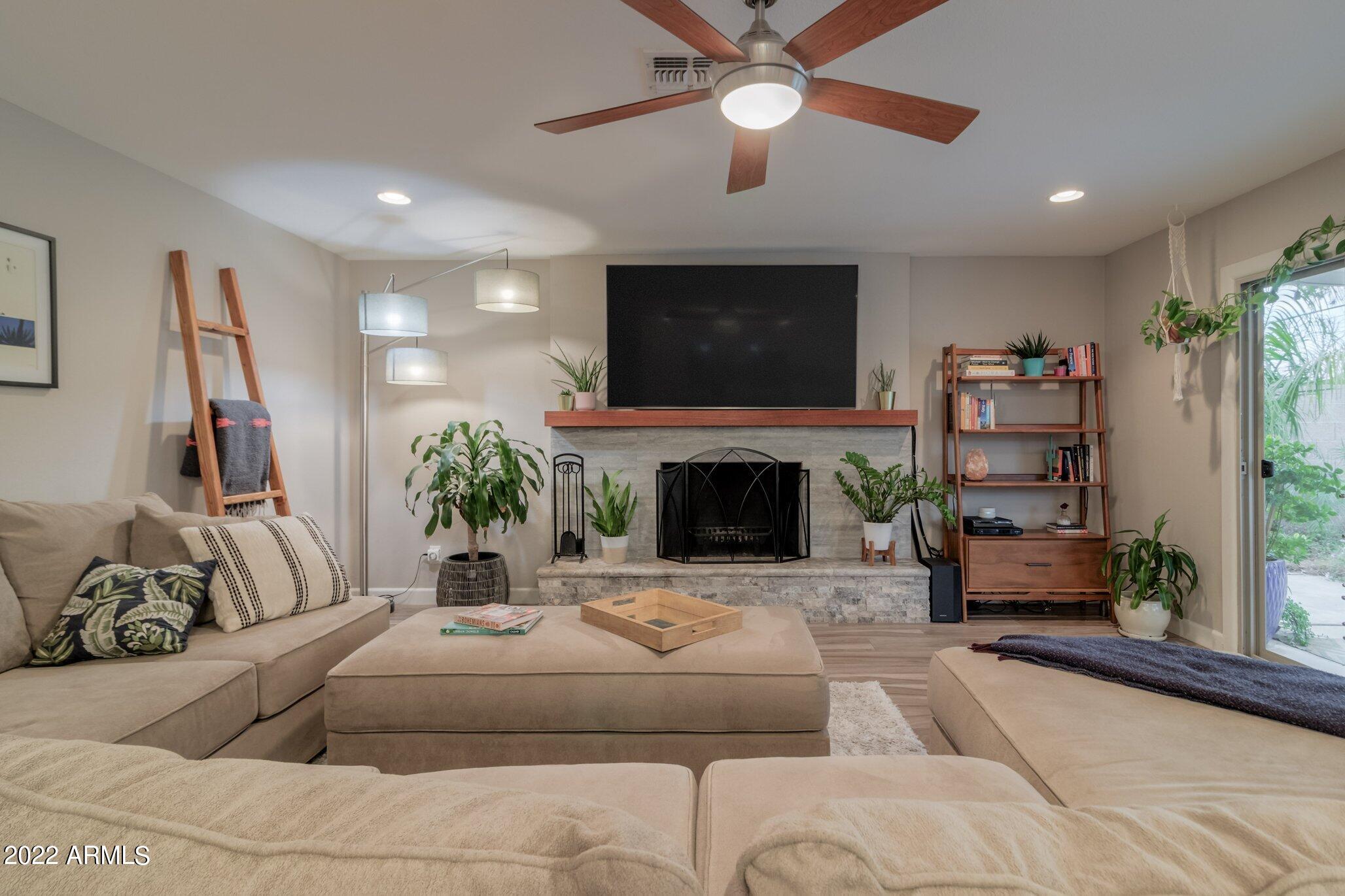 1702 West Griswold Road Phoenix, AZ 85021 - Photo 8 of 33 1702 West Griswold Road (9).jpg-SMALL