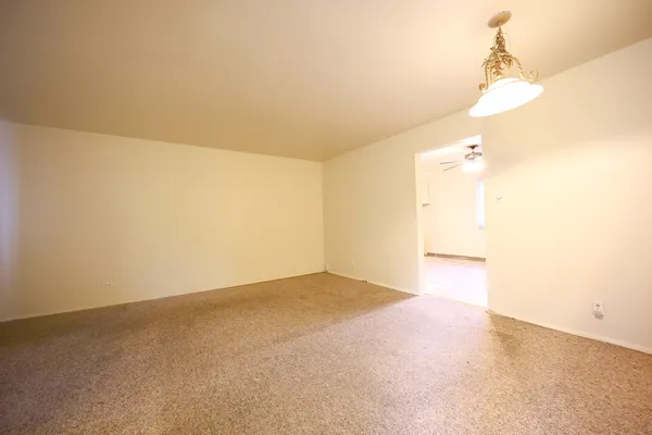 $79,900 | 2107 171st Street, Unit 1, Hazel Crest, IL 60429