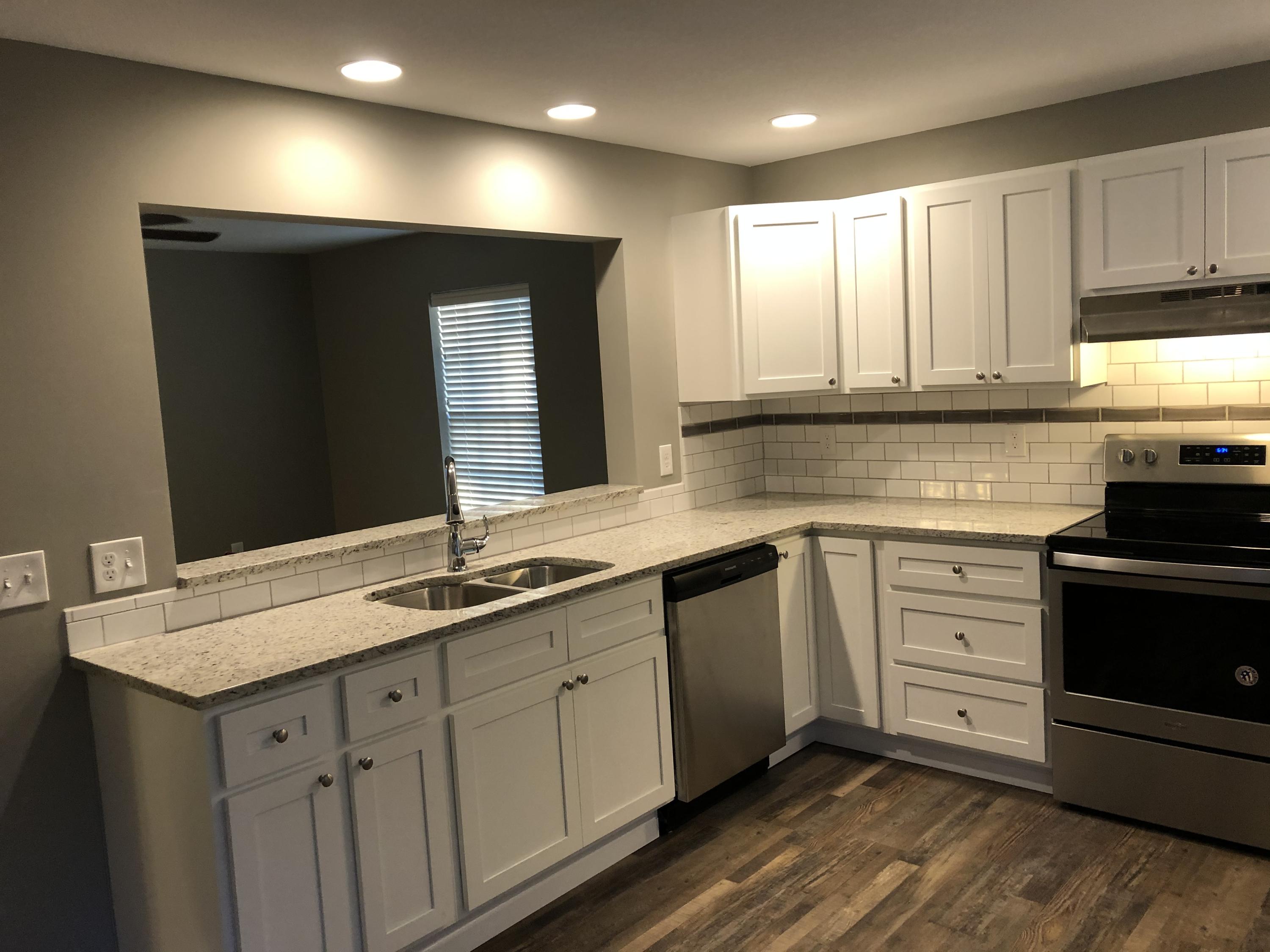 424 Robertsville Road Oak Ridge, TN 37830 - Photo 8 of 29 Kitchen1