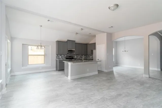 $2,450 | 18219 Willows Edge Drive, Tomball, TX 77375