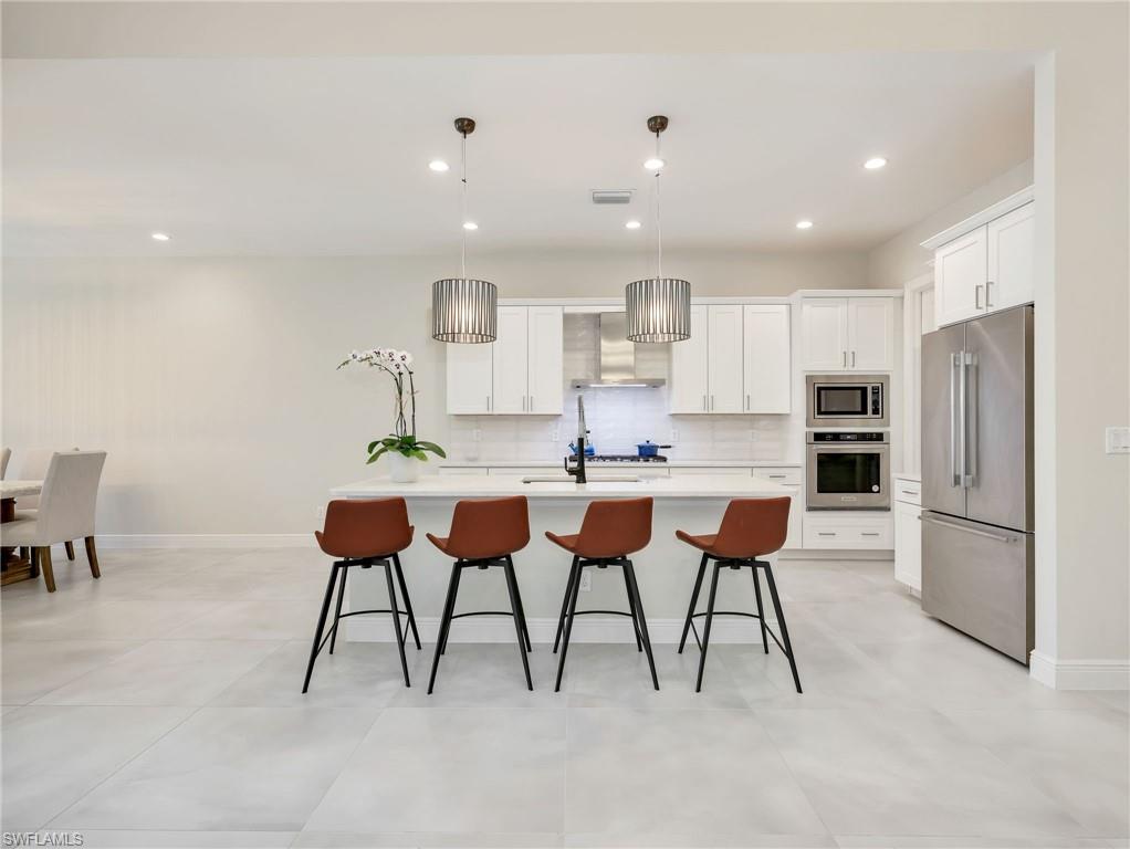 9252 Cayman Drive Naples, FL 34114 - Photo 11 of 45