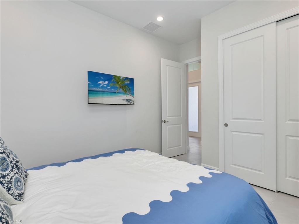 9252 Cayman Drive Naples, FL 34114 - Photo 31 of 45