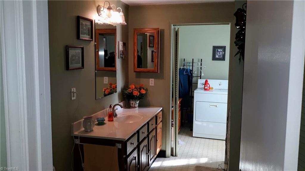 517 Pine Top Road Lexington, NC 27295 - Photo 11 of 20 Gallery Image 11