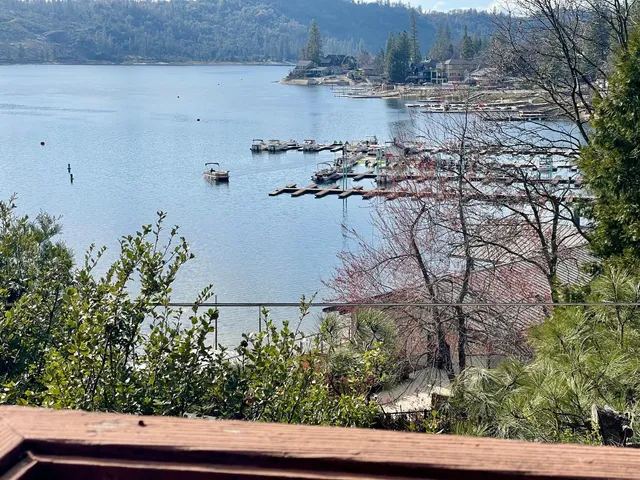 $1,750,000 | 39121 Lake Drive, Bass Lake, CA 93604