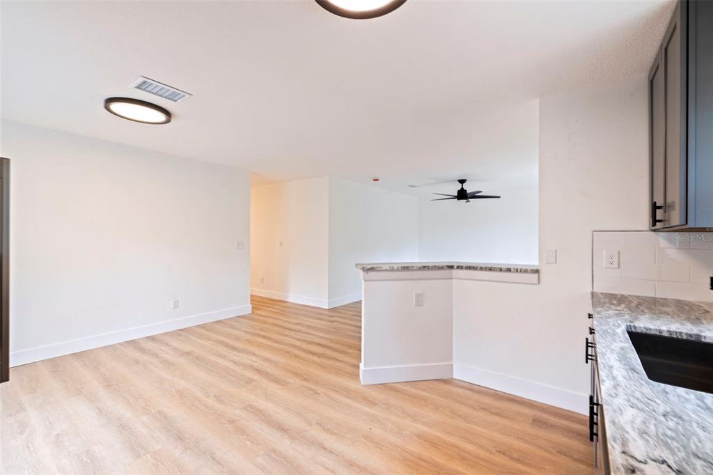 3730 18th Terrace South St. Petersburg, FL 33711 - Photo 11 of 30