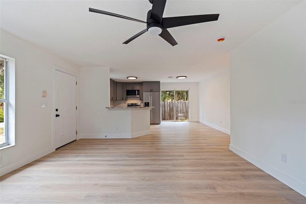 3730 18th Terrace South St. Petersburg, FL 33711 - Photo 7 of 30