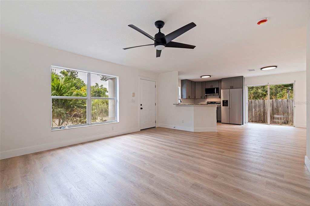 3730 18th Terrace South St. Petersburg, FL 33711 - Photo 8 of 30