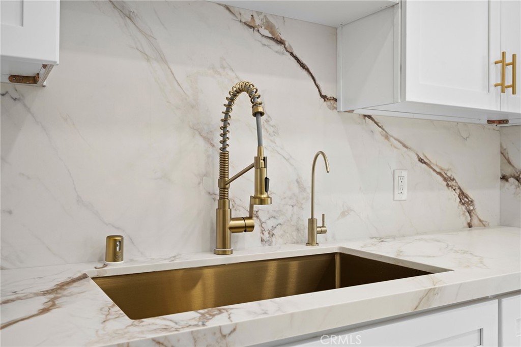 1401 Valley View Road, Unit 329 Glendale, CA 91202 - Photo 18 of 41 Gallery Image 18