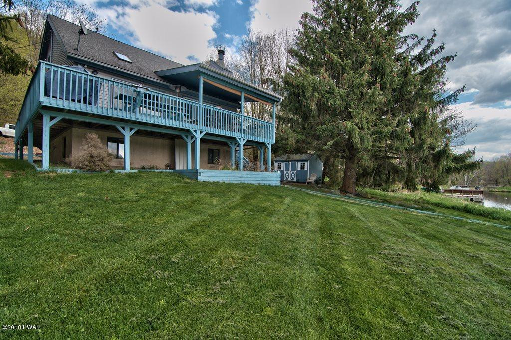 2327 Brookfield Road Lake Ariel, PA 18436 - Photo 42 of 53 a front view of a house with garden