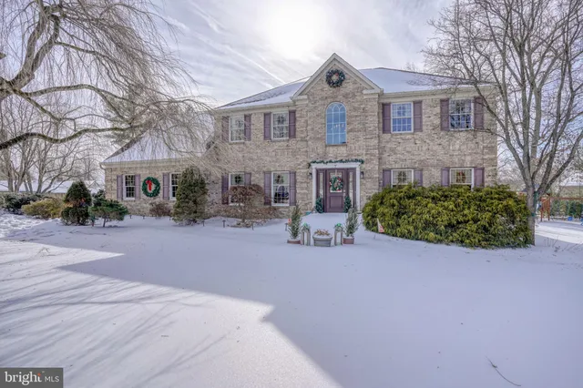 $950,000 | 7 Emma Court, Wilmington, DE 19810