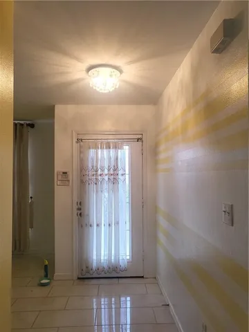 $2,200 | 827 Charlie Drive, Gretna, LA 70056