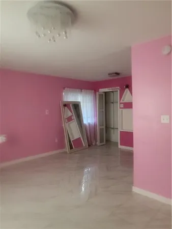 $2,200 | 827 Charlie Drive, Gretna, LA 70056
