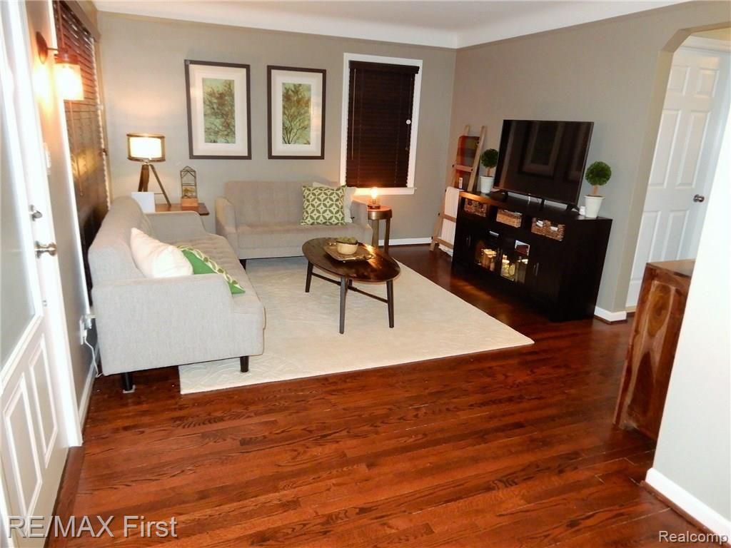 313 East Webster Road Royal Oak, MI 48073 - Photo 3 of 29