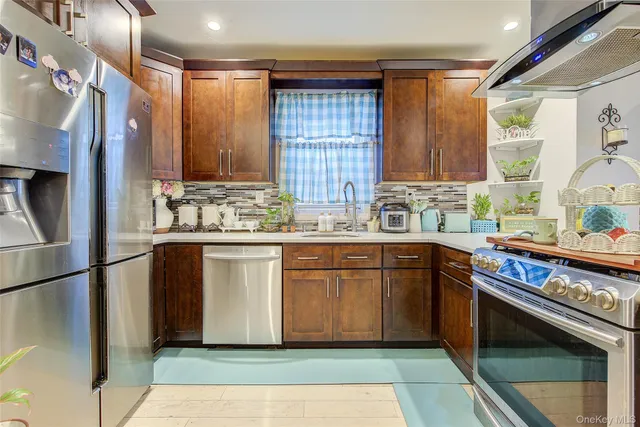 $799,000 | 191-34 114th Road | St. Albans