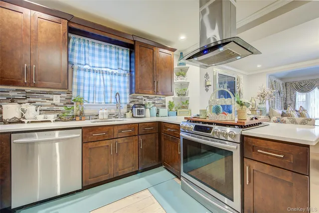 $799,000 | 191-34 114th Road | St. Albans