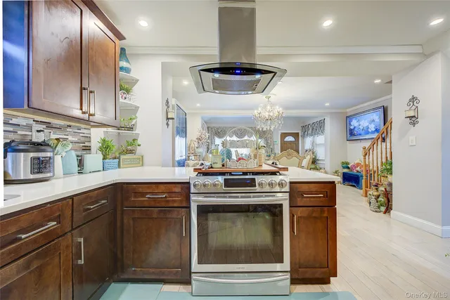 $799,000 | 191-34 114th Road | St. Albans