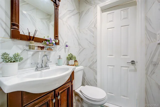 $799,000 | 191-34 114th Road | St. Albans