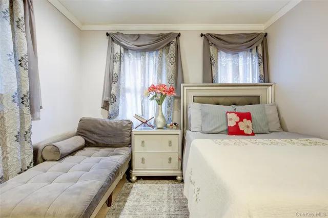 $799,000 | 191-34 114th Road | St. Albans