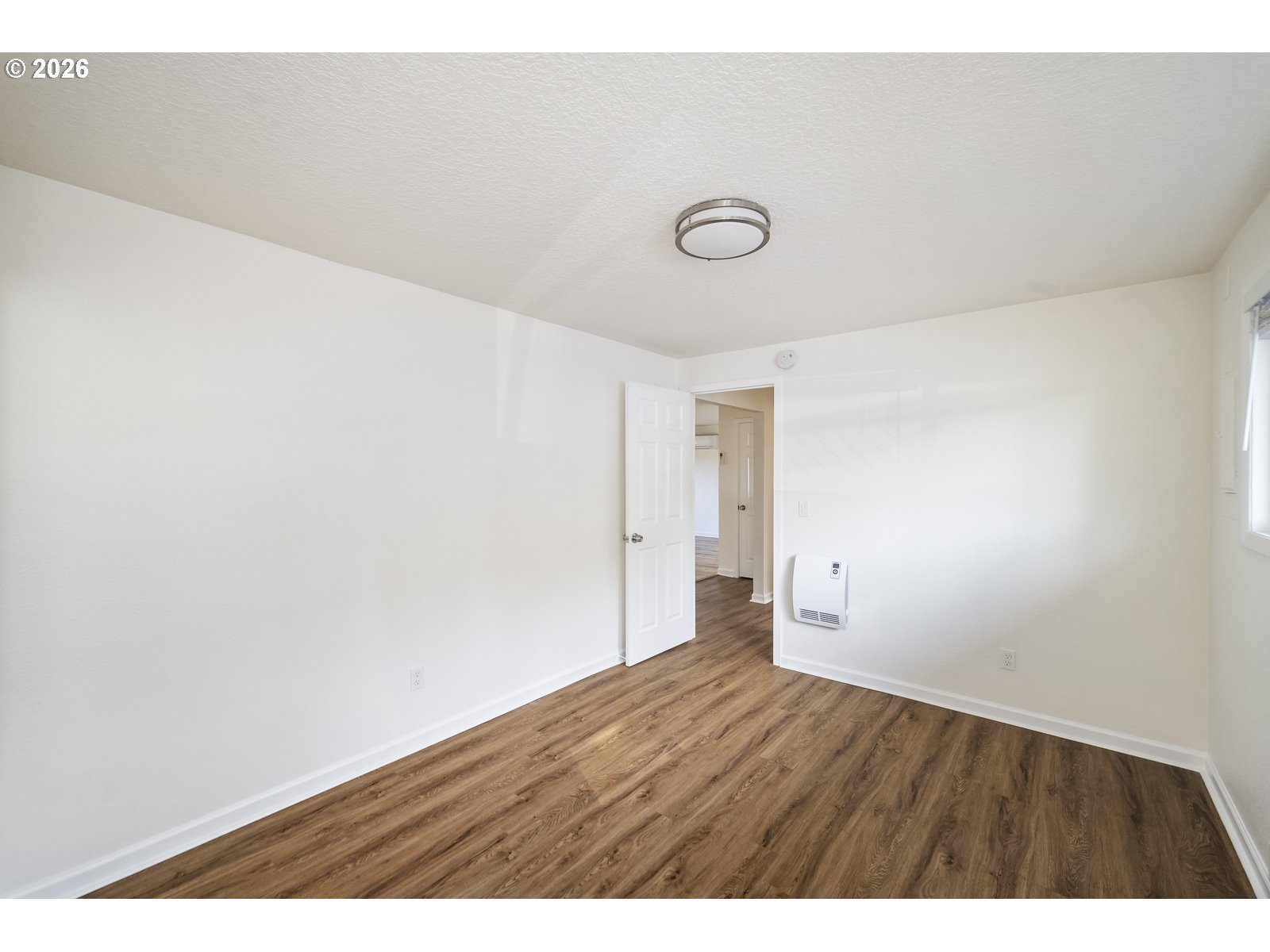 500 Depot Street Fairview, OR 97024 - Photo 25 of 28 a view of an empty room