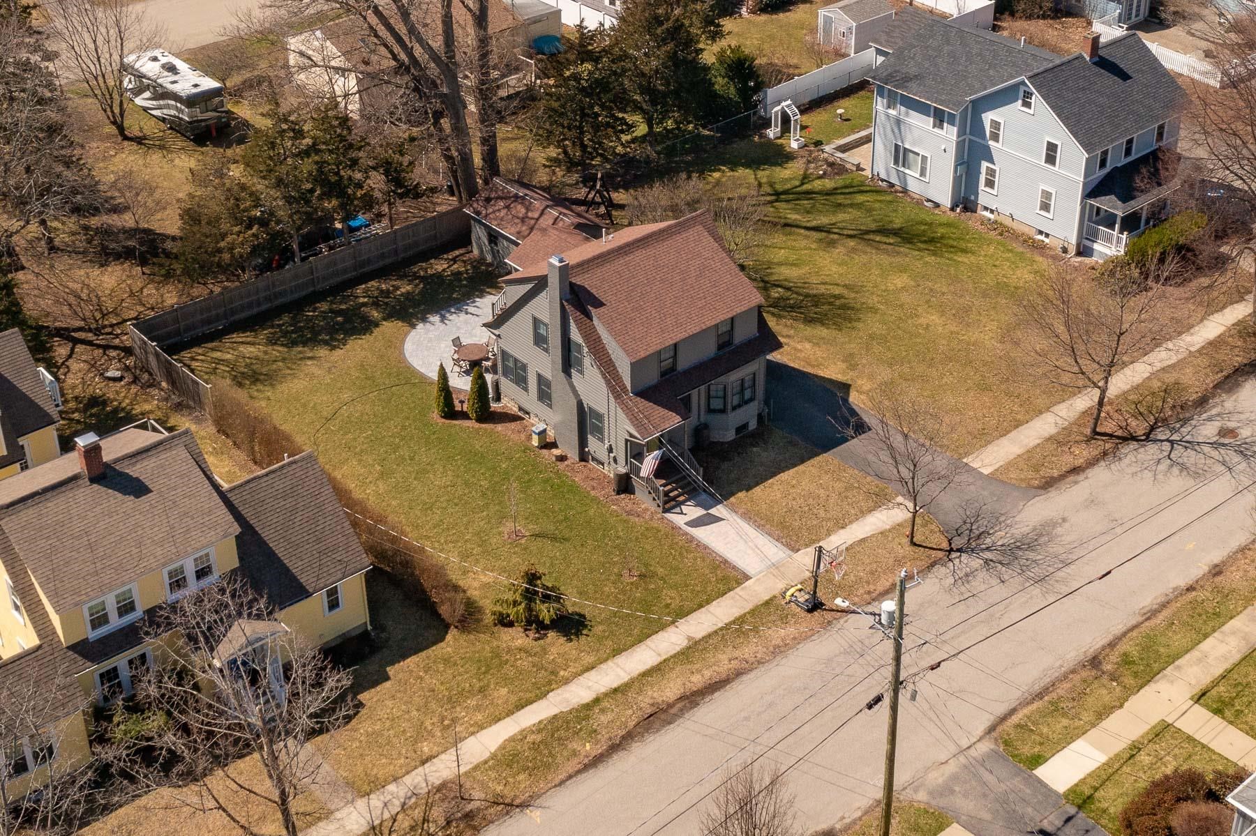 84 Thaxter Road Portsmouth, NH 03801 - Photo 36 of 37 Gallery Image 36