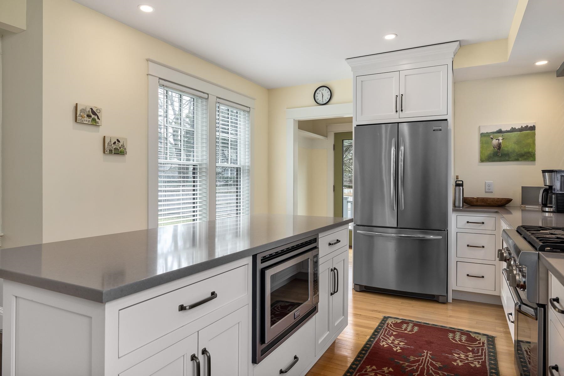 84 Thaxter Road Portsmouth, NH 03801 - Photo 8 of 37 Gallery Image 8