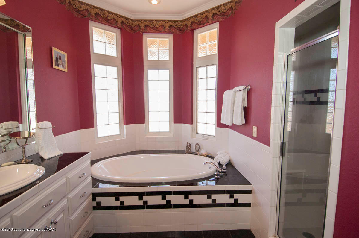 1720 Dowell Road Amarillo, TX 79124 - Photo 31 of 82 MASTER BATH VIEW 4