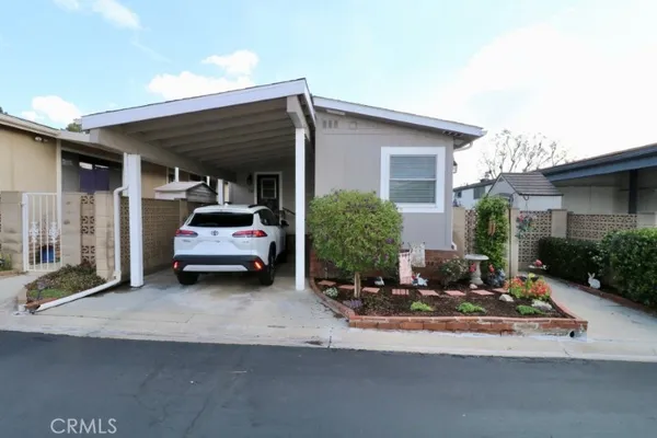$244,900 | 736 Terrace Lake Drive, Unit 324, Brea, CA 92821