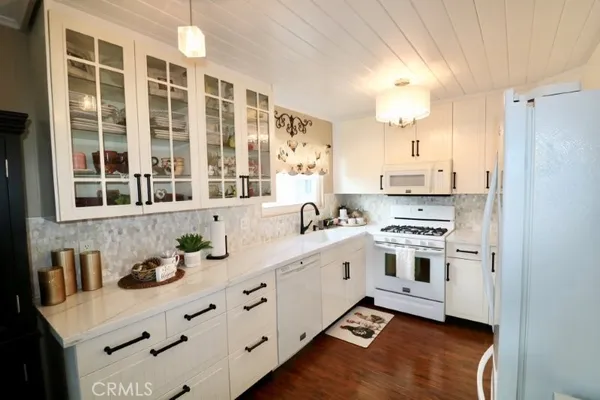 $244,900 | 736 Terrace Lake Drive, Unit 324, Brea, CA 92821