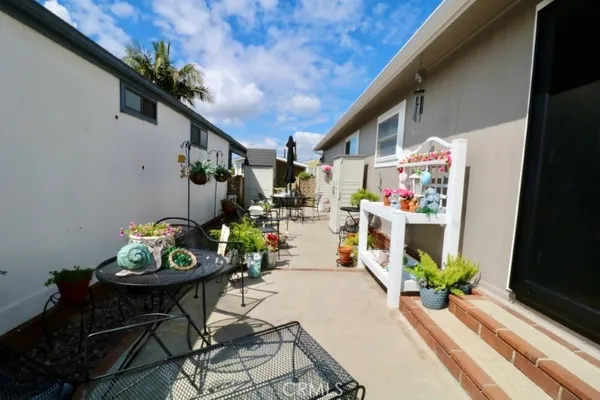$244,900 | 736 Terrace Lake Drive, Unit 324, Brea, CA 92821