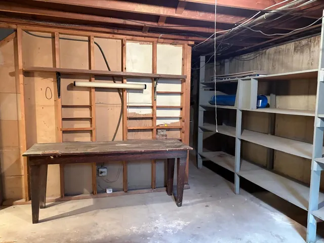 $619,900 | 2829 Briarwood Drive East, Mount Prospect, IL 60056