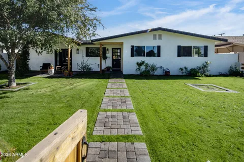 $1,300,000 | 3109 North 41st Place, Phoenix, AZ 85018