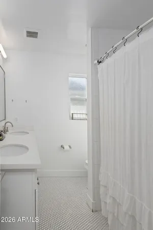 $1,300,000 | 3109 North 41st Place, Phoenix, AZ 85018