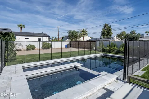 $1,300,000 | 3109 North 41st Place, Phoenix, AZ 85018