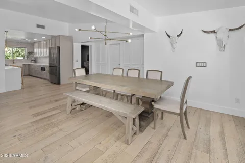 $1,300,000 | 3109 North 41st Place, Phoenix, AZ 85018