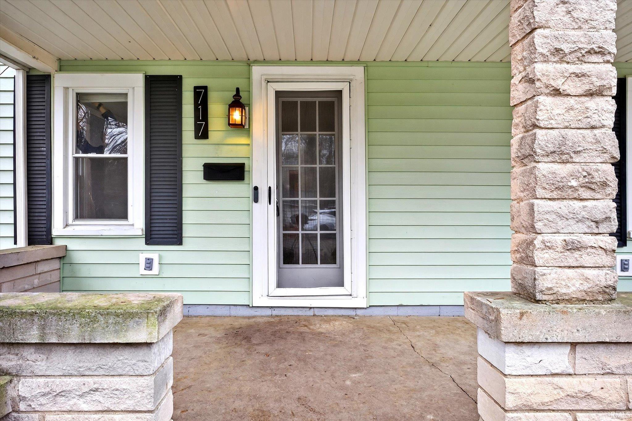 717 West Allen Street Bloomington, IN 47403 - Photo 4 of 36