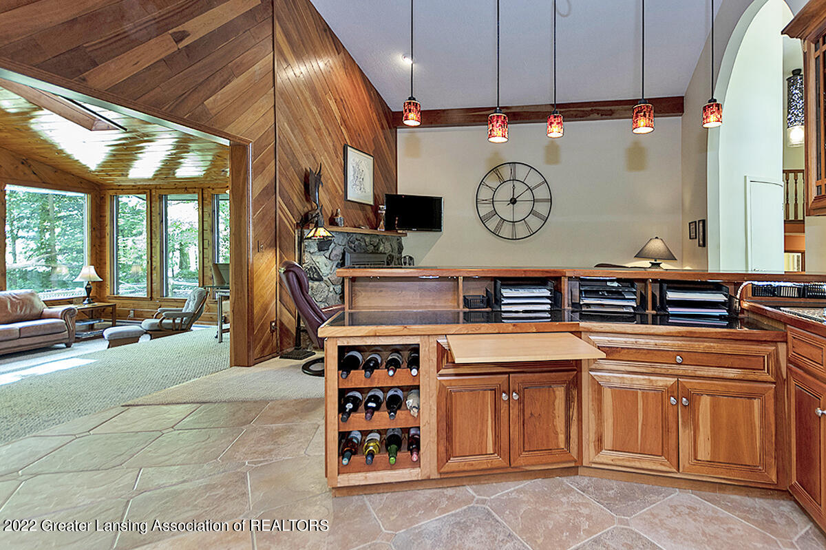 3420 Zimmer Road Williamston, MI 48895 - Photo 12 of 72 Command Center/Bar