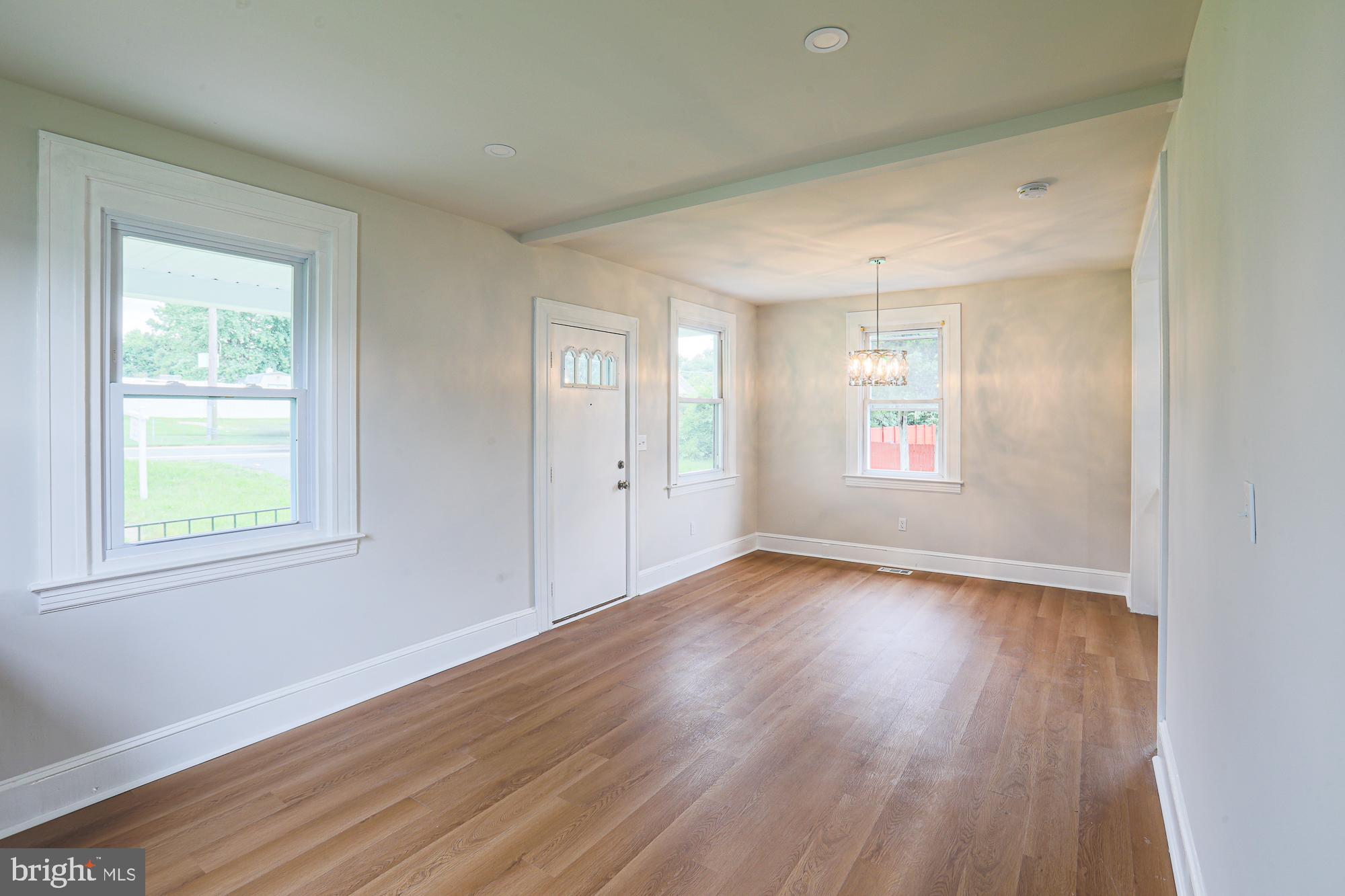 6512 Golden Ring Road Rosedale, MD 21237 - Photo 14 of 50