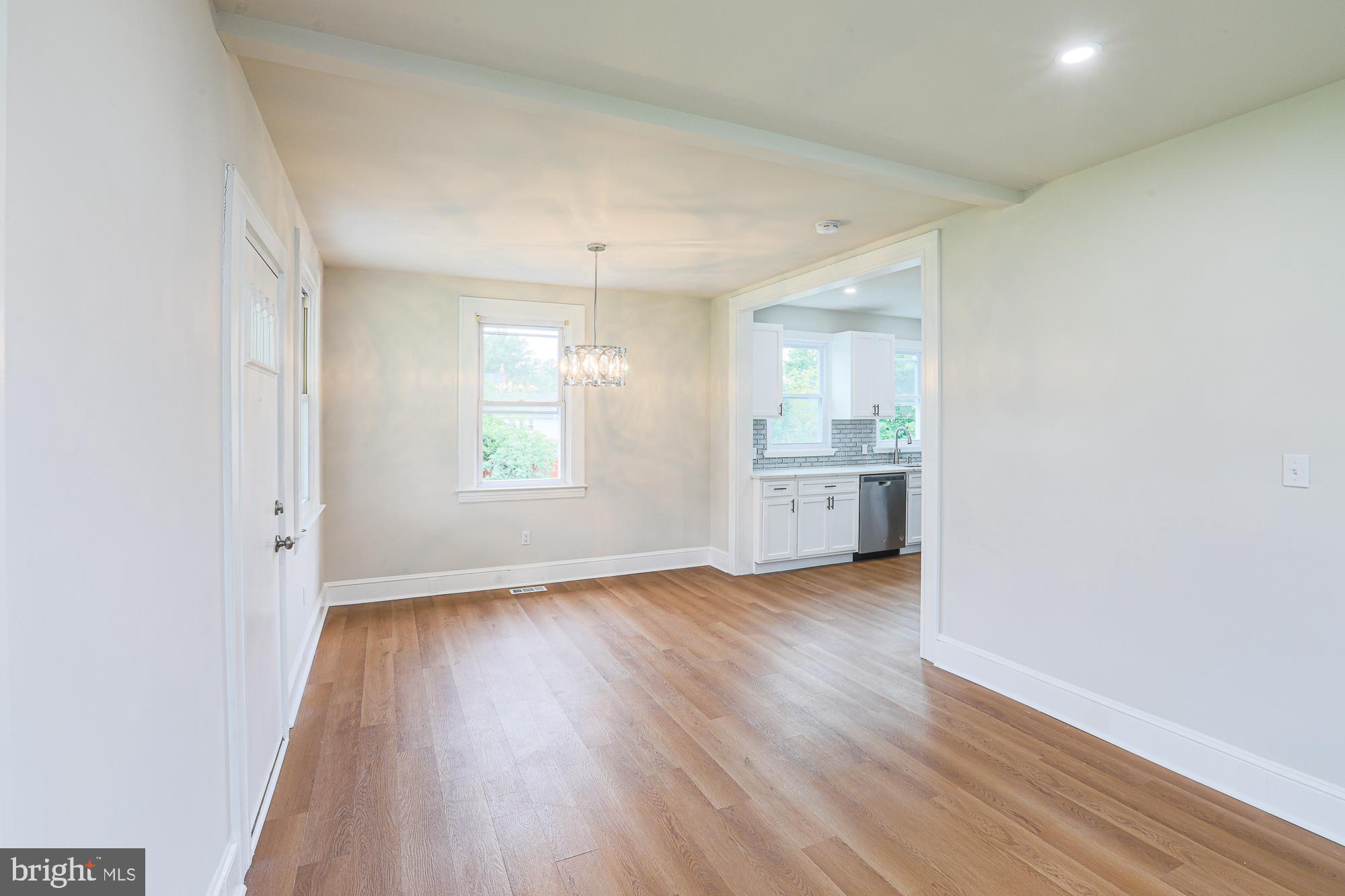 6512 Golden Ring Road Rosedale, MD 21237 - Photo 16 of 50
