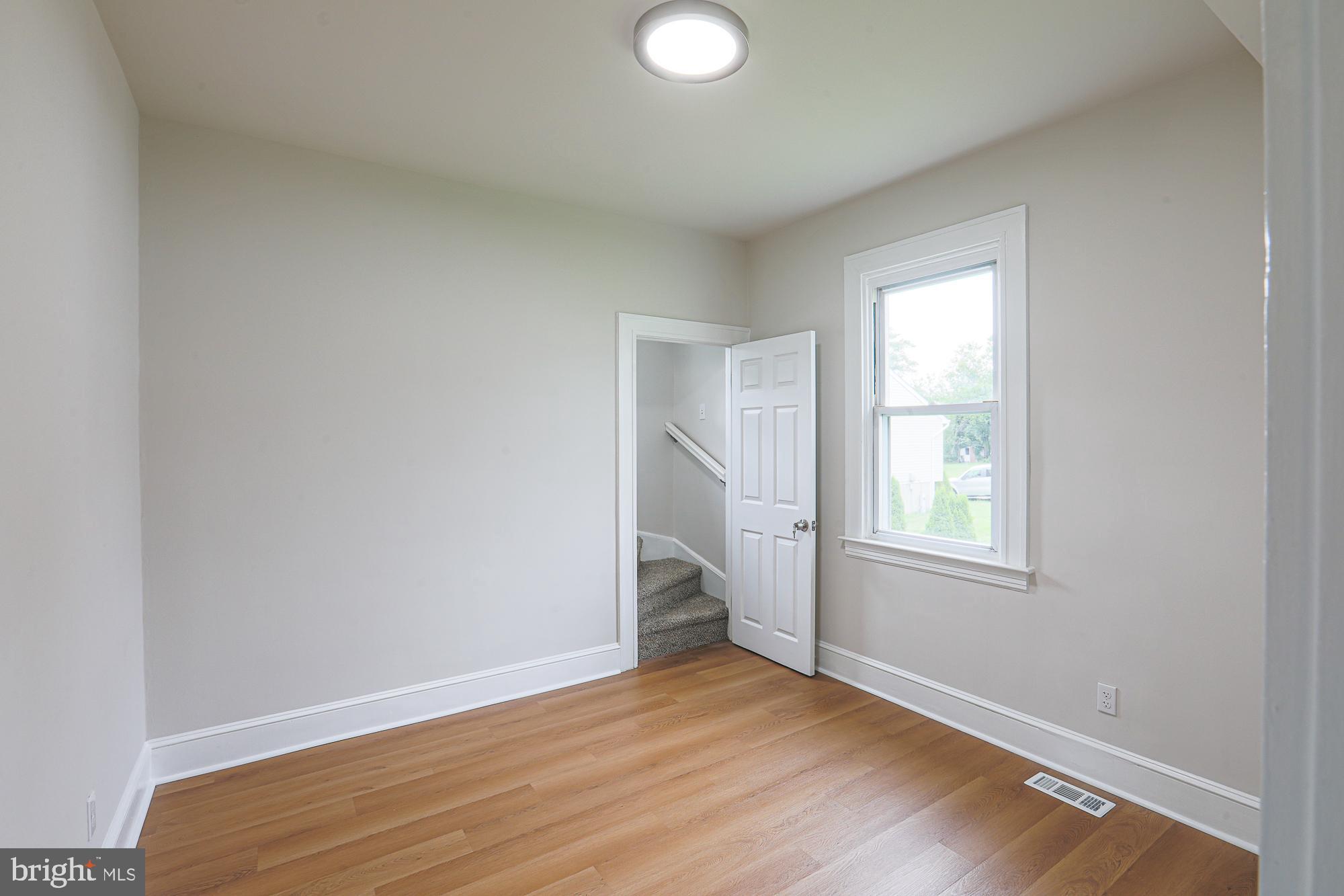6512 Golden Ring Road Rosedale, MD 21237 - Photo 21 of 50