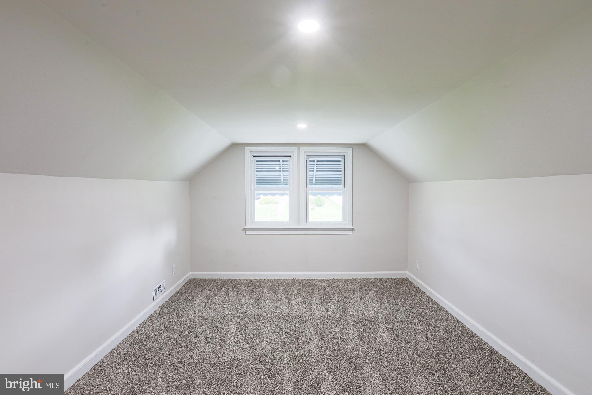 6512 Golden Ring Road Rosedale, MD 21237 - Photo 25 of 50